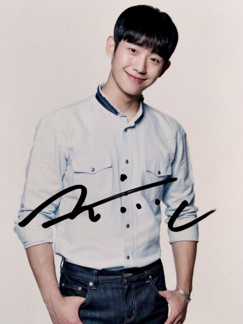 チョン・ヘイン直筆サイン入り2Lサイズ写真…Jung Hae-in‥