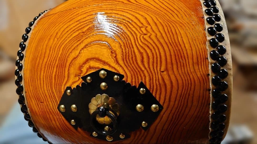 しんページ。ケヤキくり抜き和太鼓