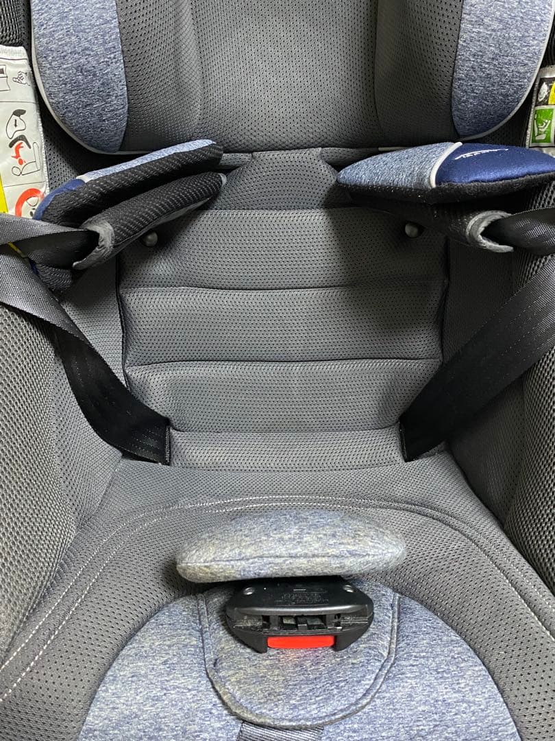 アップリカ　クルリラプロテクト回転式チャイルドシート ネイビー