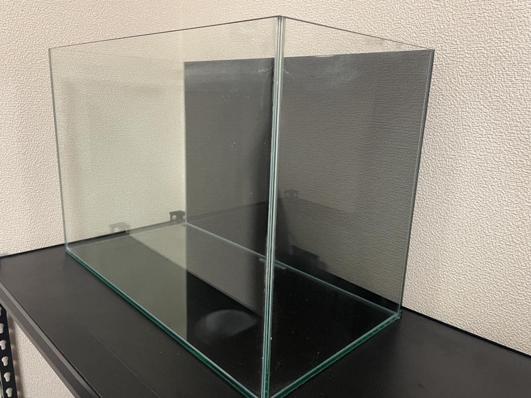 観賞魚水槽セット【引退品】　フレームレスガラス水槽60cm+LEDライトなど