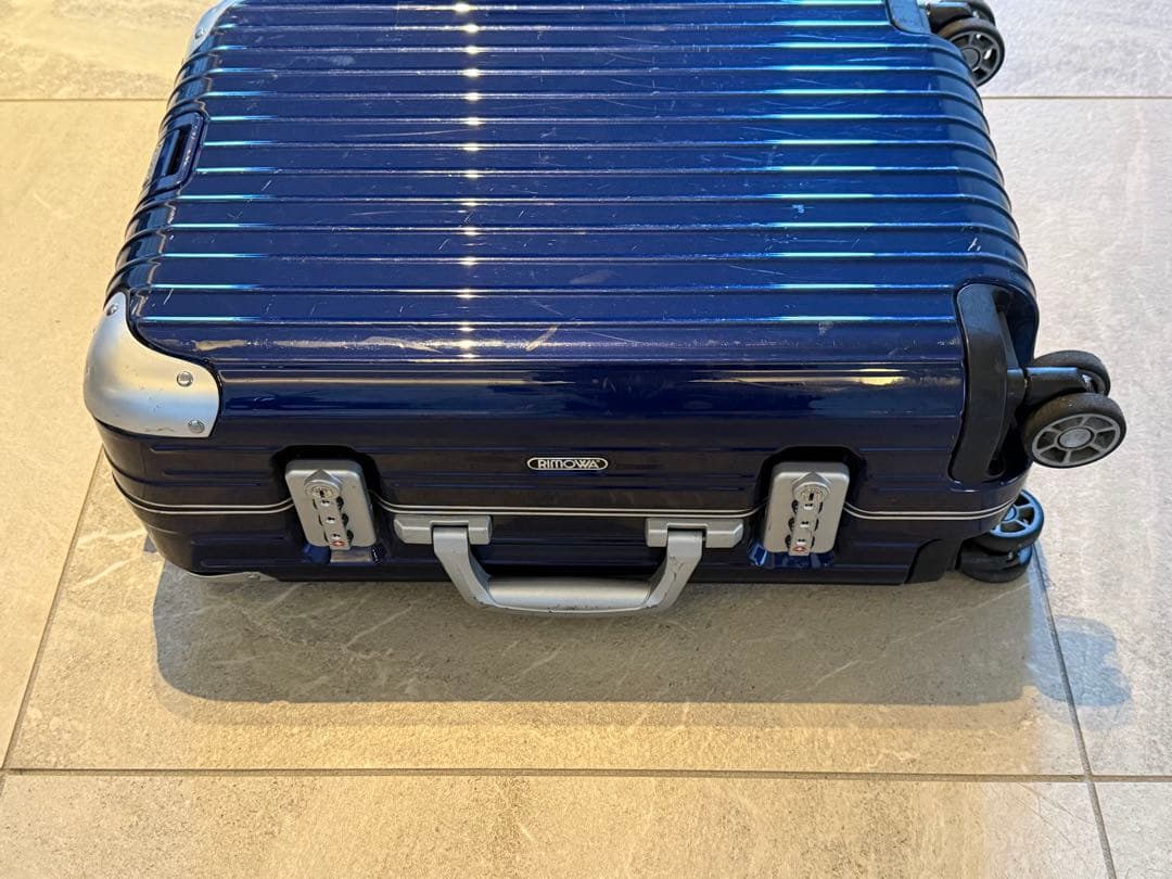 リモワ　リンボ　881.52.21.4　32リットル　4輪 スーツケース