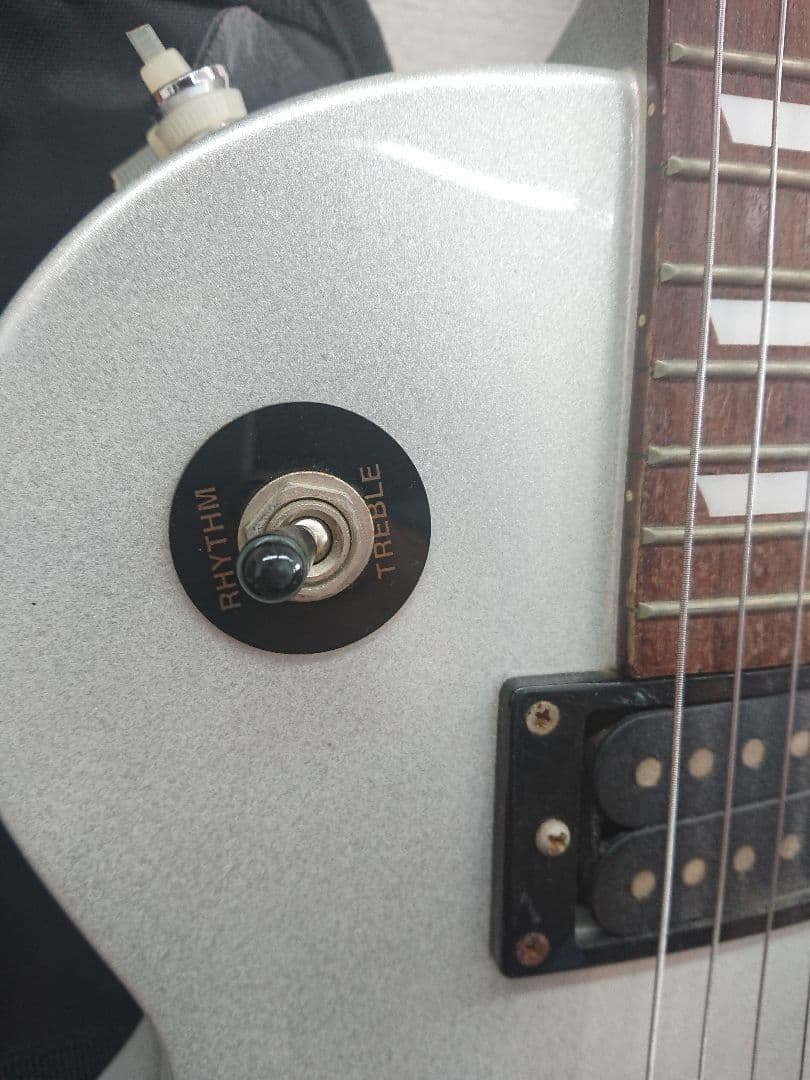 TH レスポールタイプ Photogenic エレキギター シルバー ケース付き