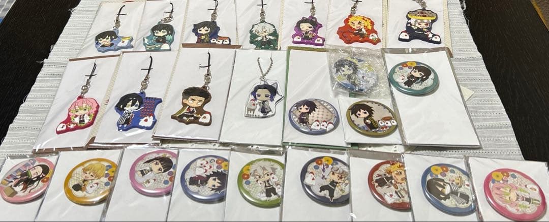 鬼滅の刃 ローソンコラボ アクリルチャーム ラバスト 缶バッジ まとめ売り