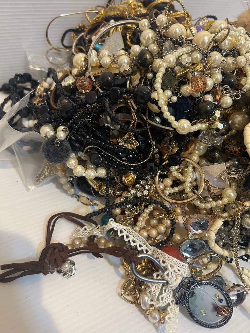 ジャンク　アクセサリーおまとめ 4kg程度