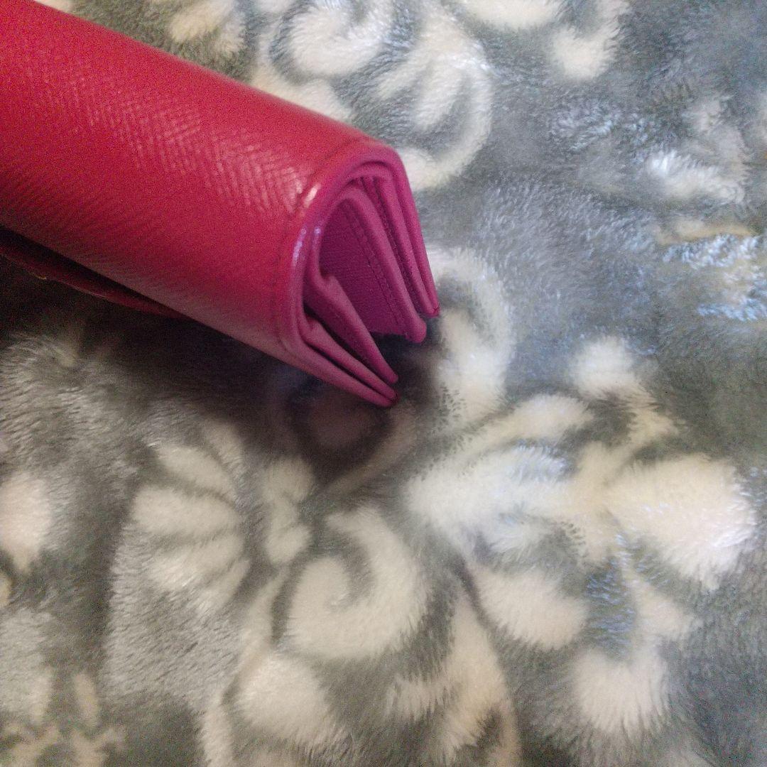 PRADA サフィアーノメタルロゴ レッド系