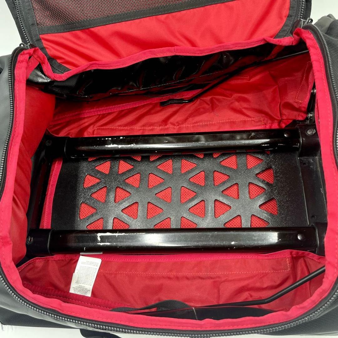 tom 　THE NORTH FACE キャリー ローリングサンダー22