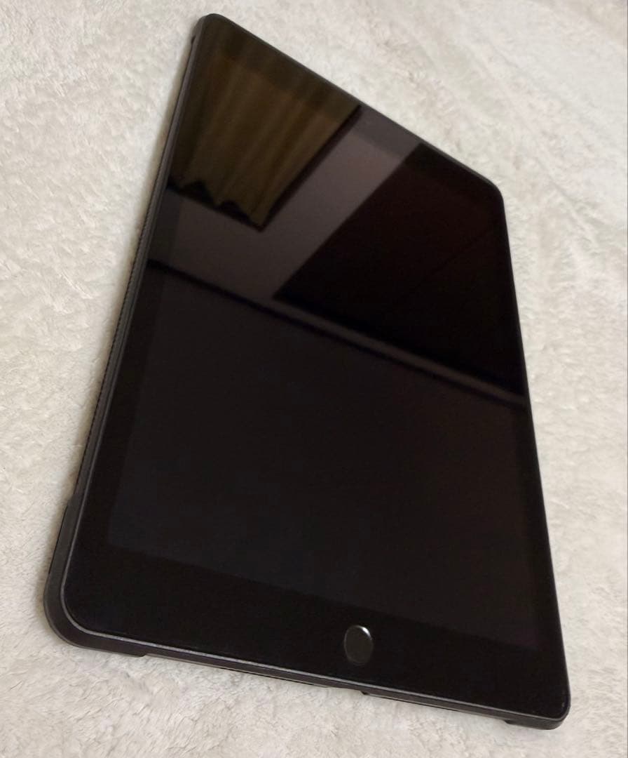 【⭐︎超美品⭐︎】iPad第8世代32GB ⭐︎付属品無し⭐︎