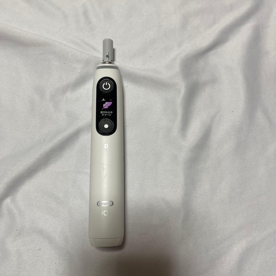 電動歯ブラシ　オーラルB　 io8　Type3758