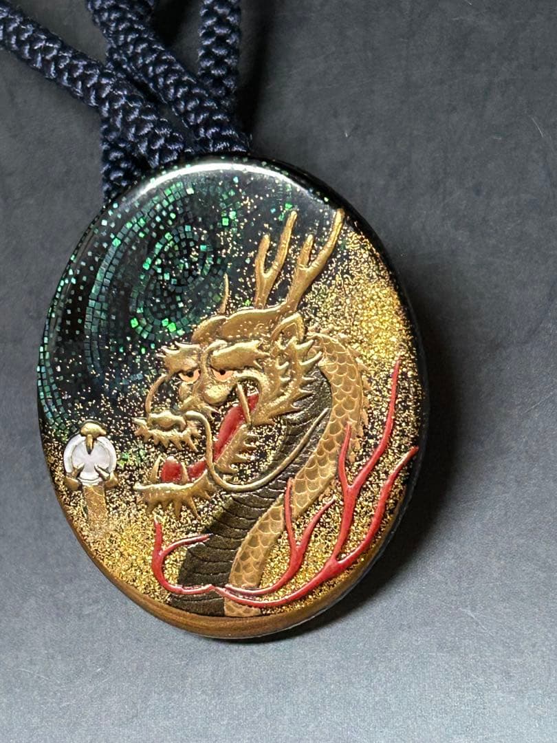 江戸琳派蒔絵師　永真作　昇龍吉祥高蒔絵　江戸鼈甲のループタイ