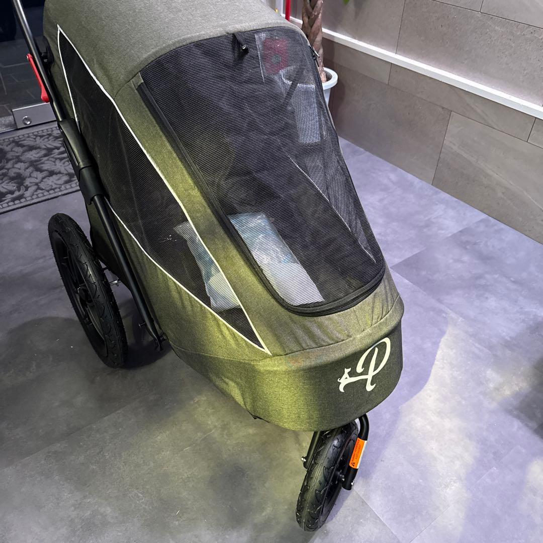 Petique ペティークブリーズジョガー メッシュ窓付きペットカート グリーン