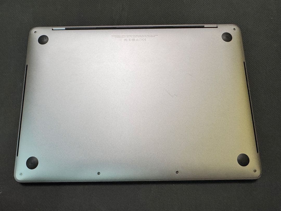 MacBook本体 MacBook Pro 13 2017 i7 16G SSD 1TB