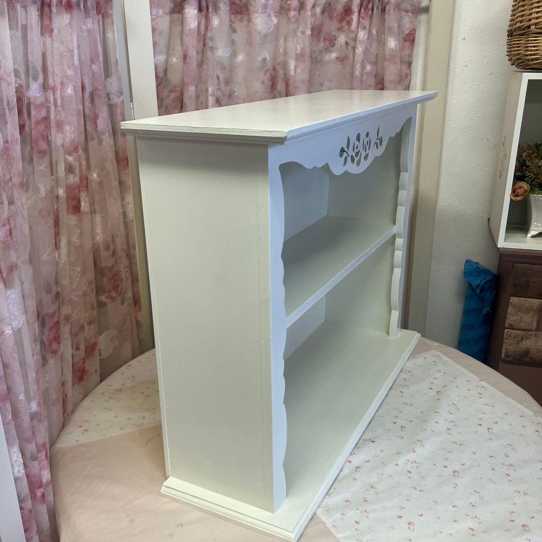 【在庫処分セール　限定１台】薔薇のカッティングのワイド型シェルフ