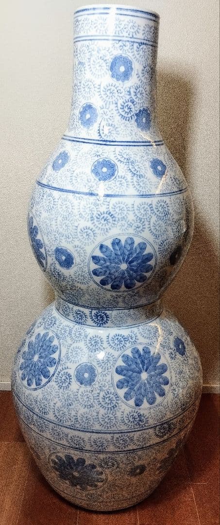 定価138000円 　最高級　有田焼　大壺　高さ約78cm　特価