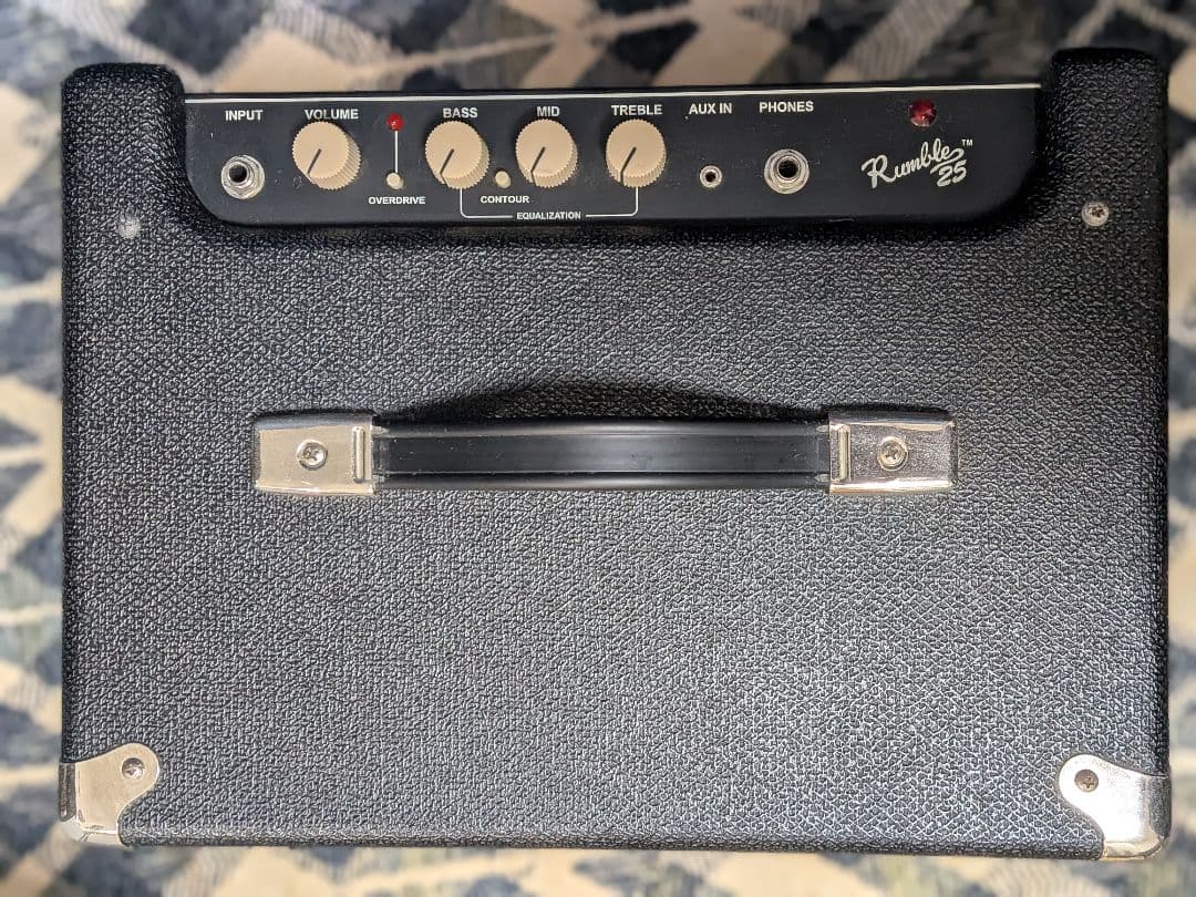 Fender Rumble 25 ベース用アンプ