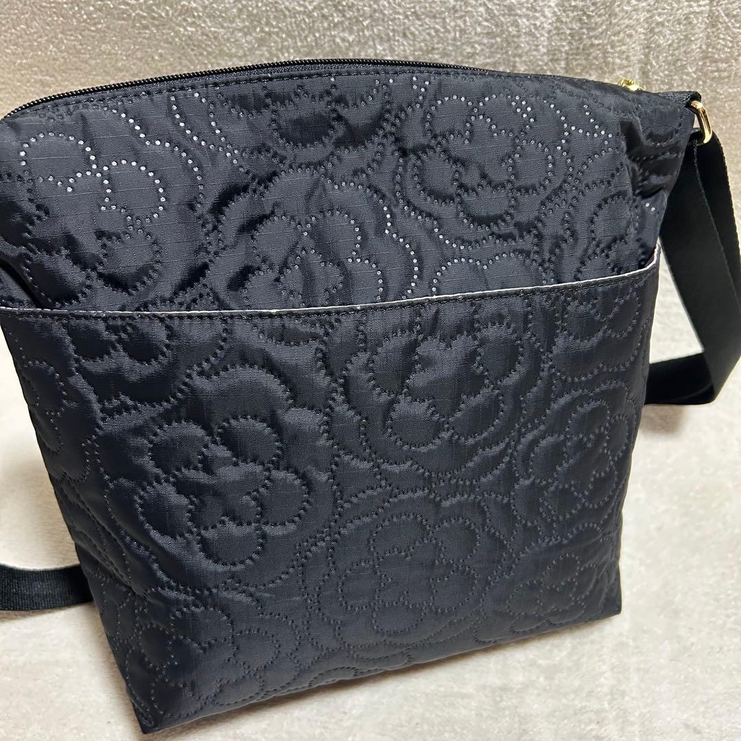 未使用級‼️【LeSportsac】パフィーブロッサムズ　黒　ショルダーバッグ