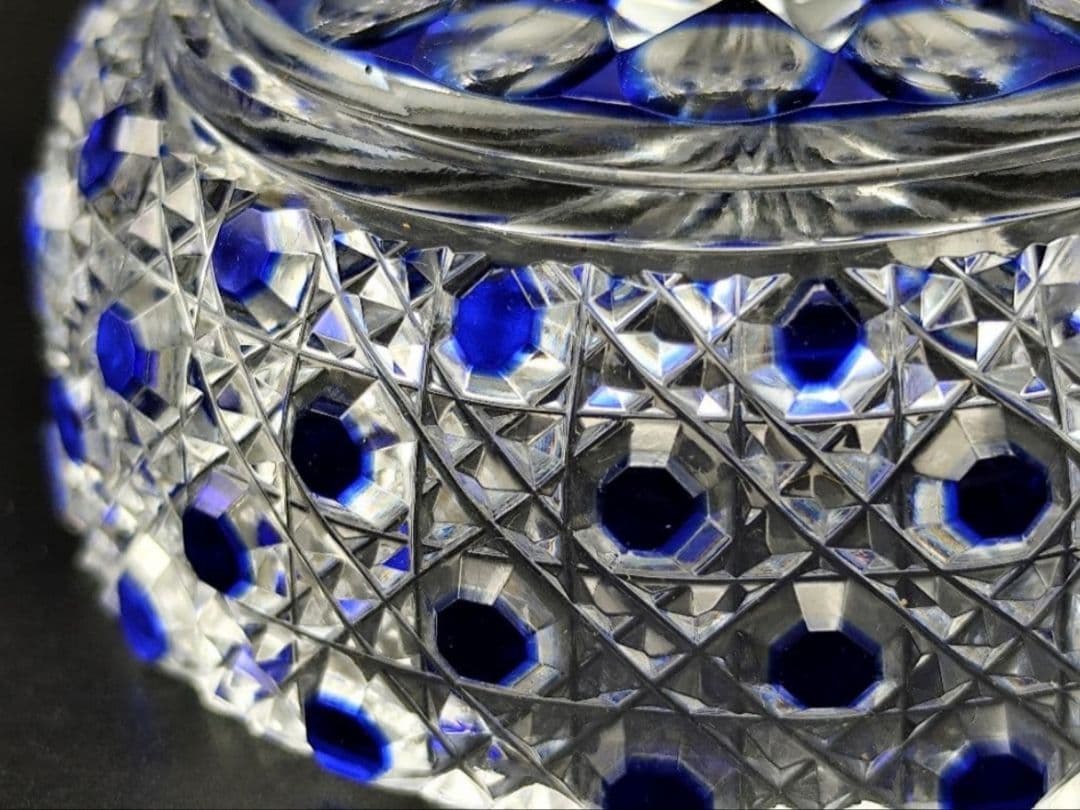 超希少品★江戸切子 須田秀石 蓋物 瑠璃被 籠目紋（切子、江戸切子、薩摩切子）