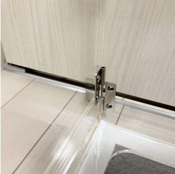 ペットアクリルトイレ　DAIHUKUtype飛散ガード付き　オーダーメイド