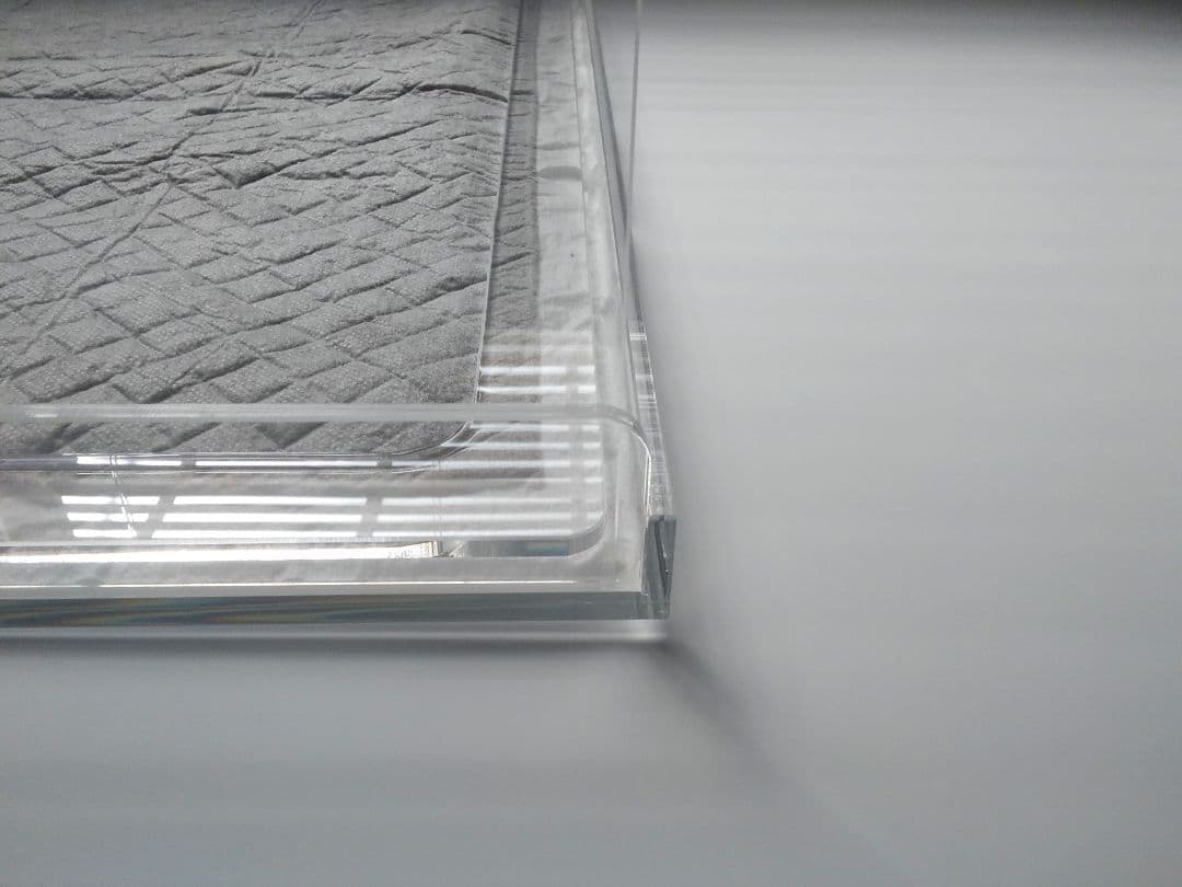 ペットアクリルトイレ　DAIHUKUtype飛散ガード付き　オーダーメイド