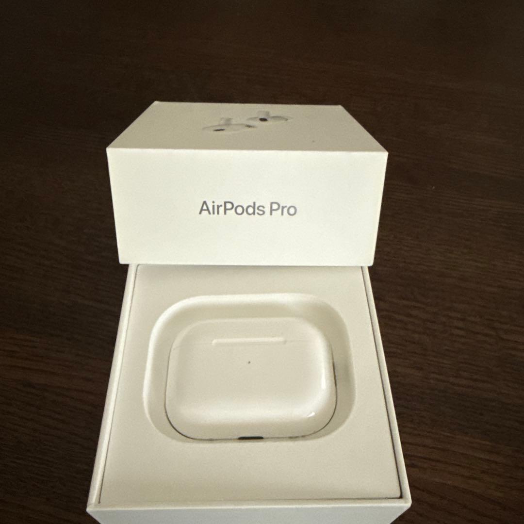 Apple AirPods Pro 2 本体 + 充電ケース・ケーブル付き
