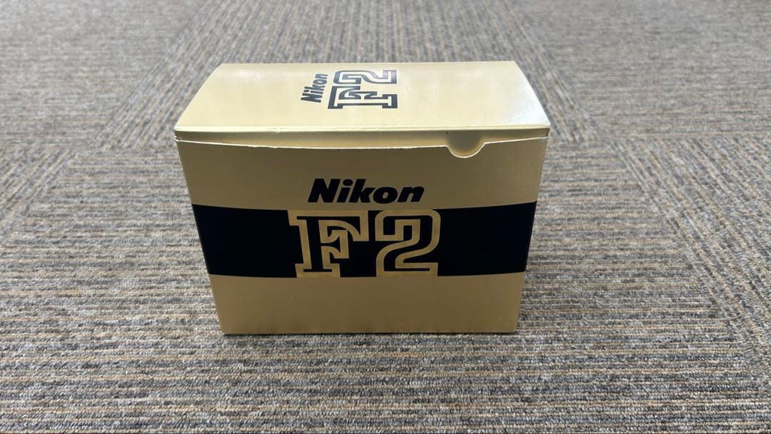 【未使用品】Nikon F2 フィルムカメラ ネーム刻印なし 外箱付 一眼レフ