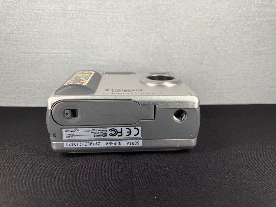 動作品 Polaroid PDC2070 付属品有 ポラロイド オールドコンデジ