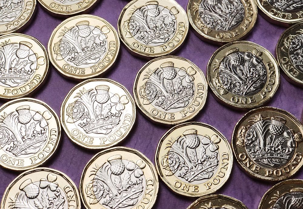 a281 イギリス　1ポンド　硬貨　　バイメタル　30枚まとめて　壮観！