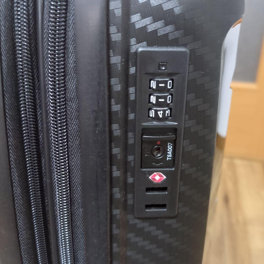 ACE ブラック キャリーケース TSAロック付き
