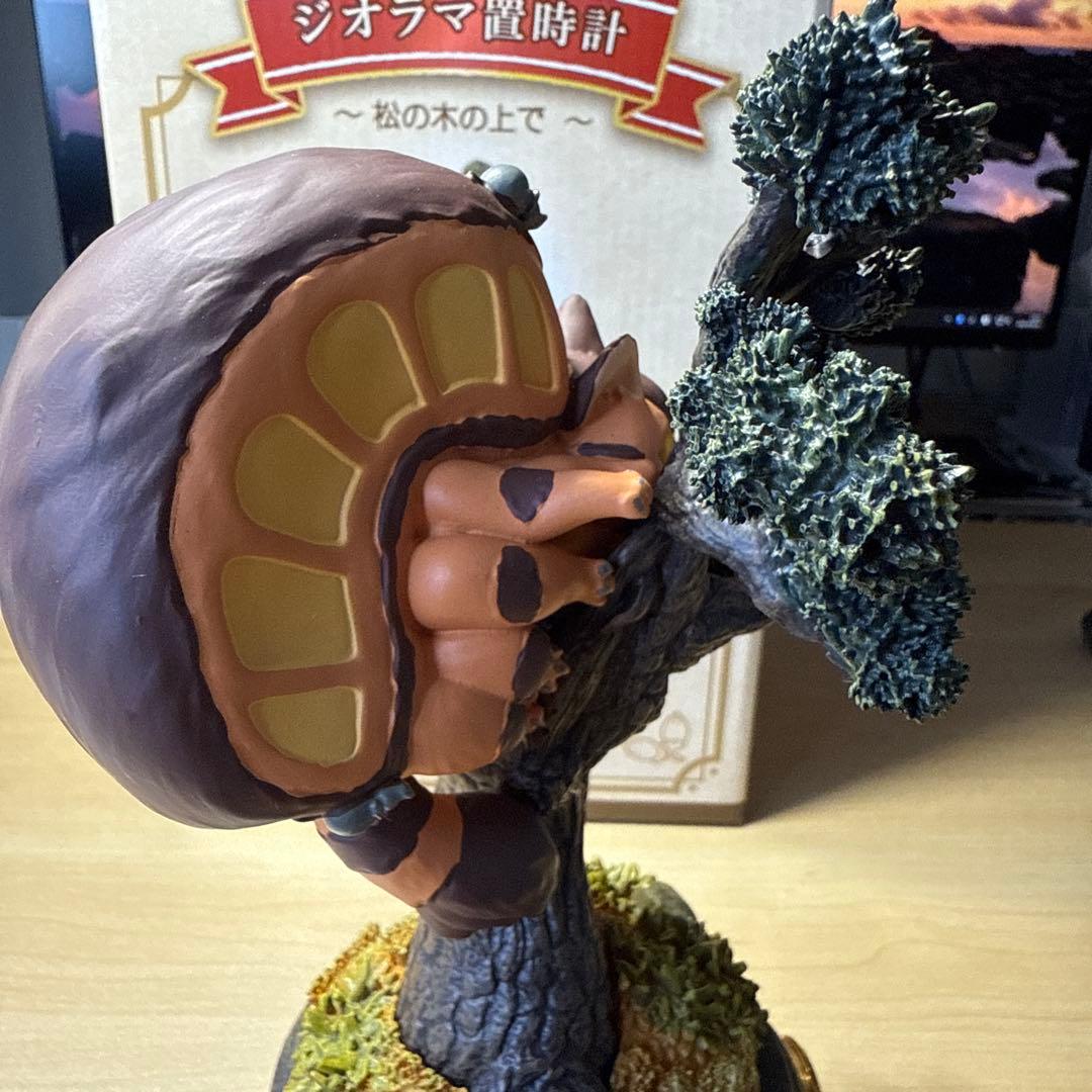 となりのトトロ ジオラマ置時計 松の木の上で トトロ30周年記念