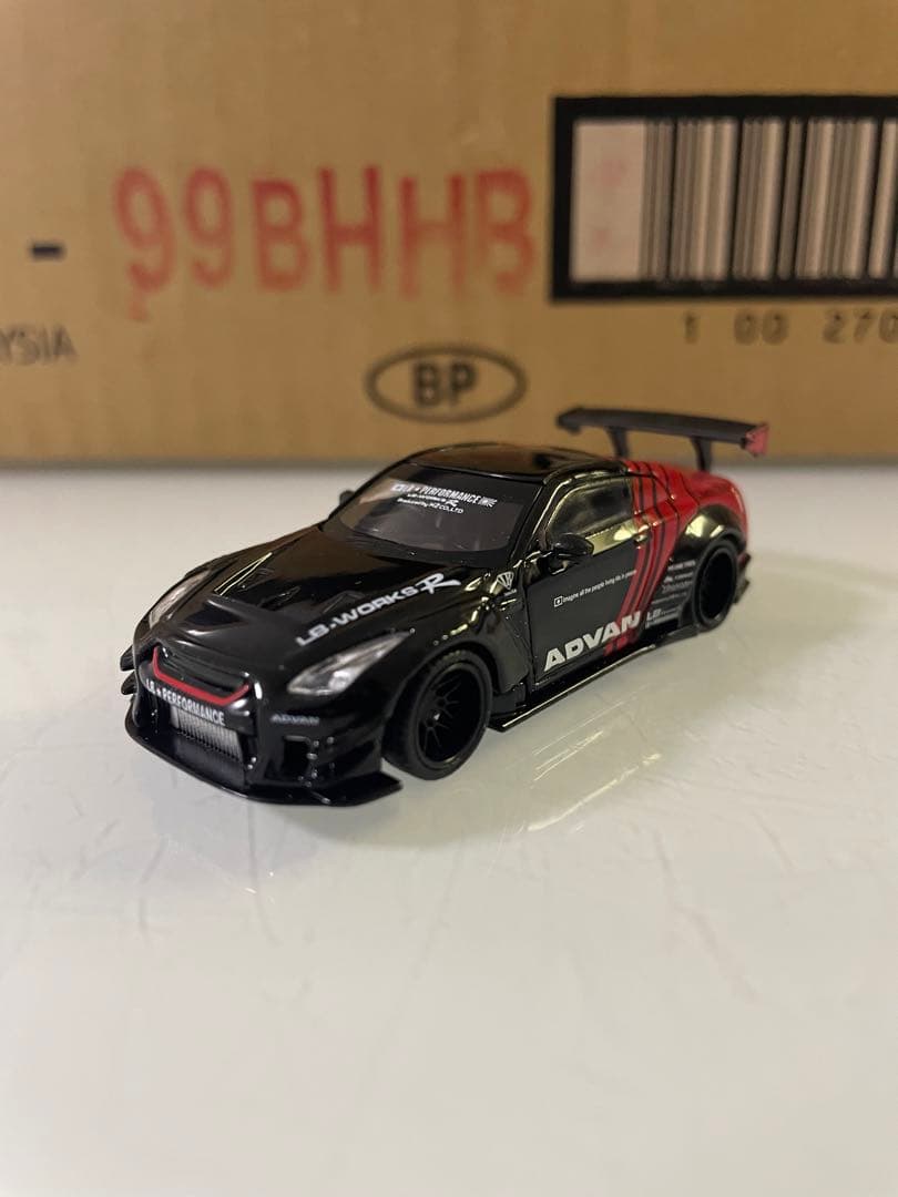 ミニカー MINI GT LB WORKS NISSAN GT-R ADVAN