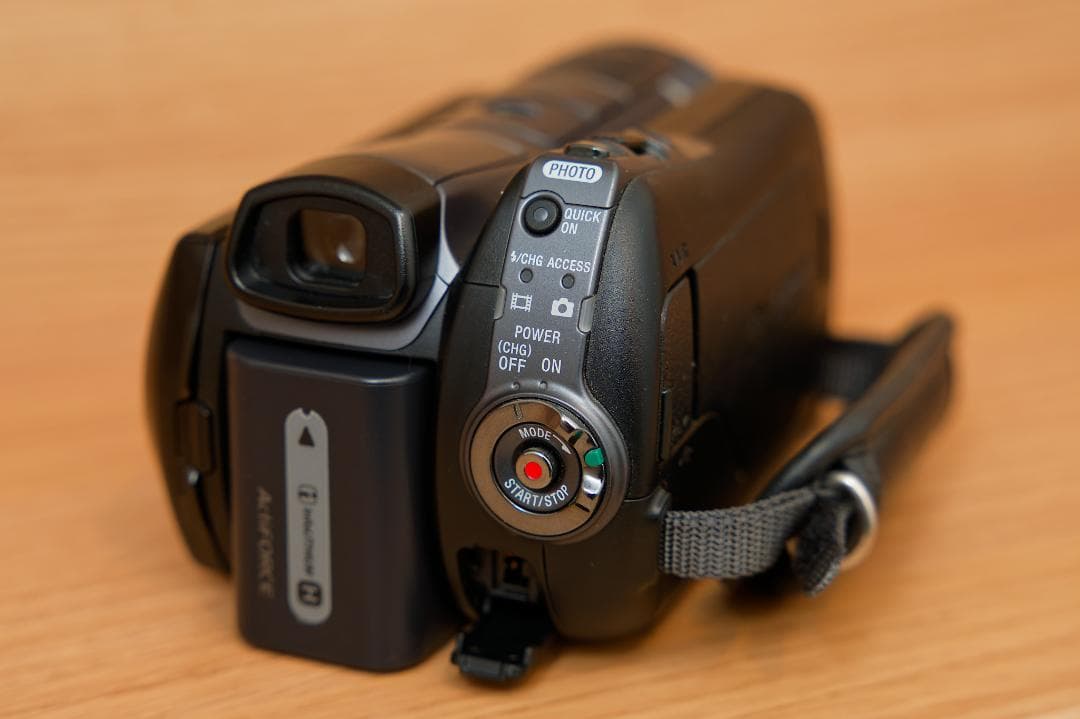 【HDD120GB】SONY ビデオカメラ Handycam HDR-SR12