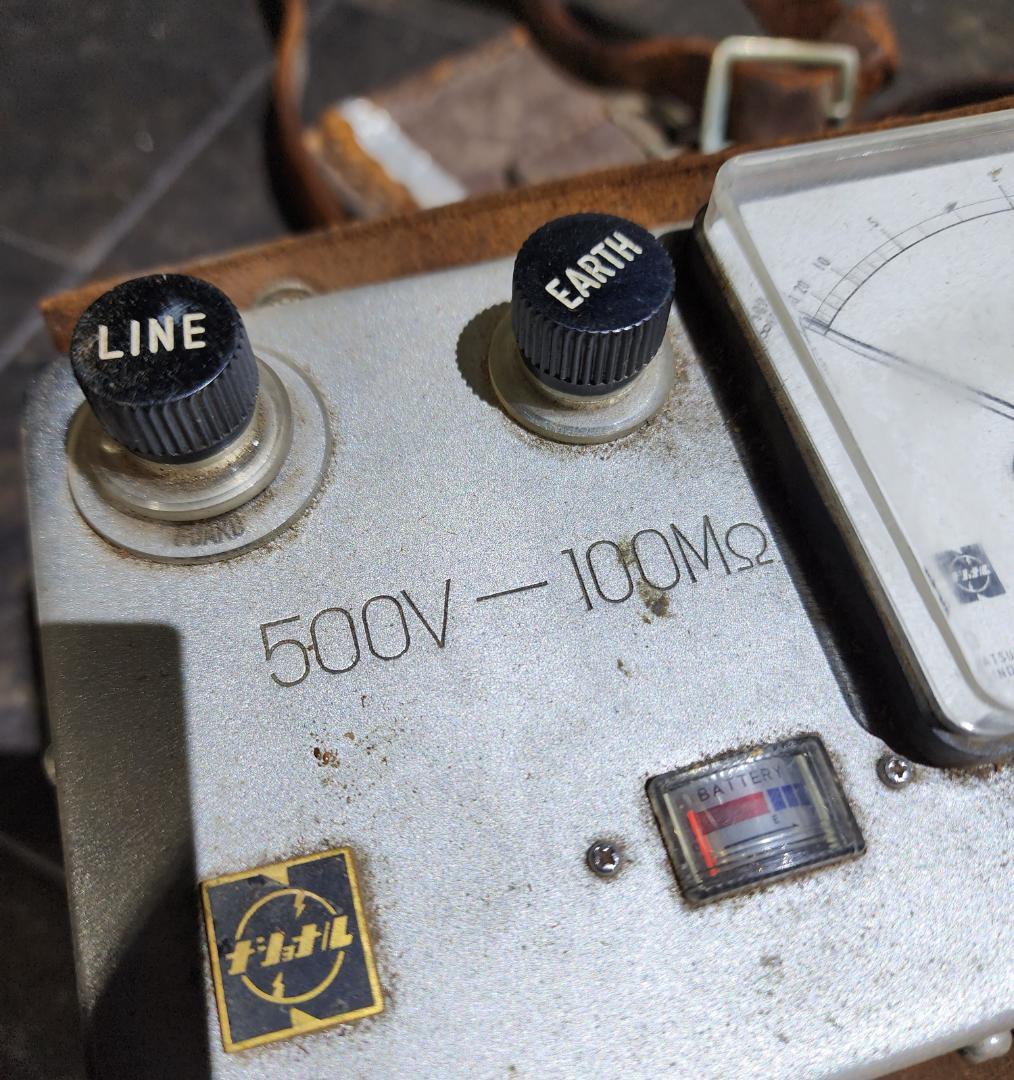 昭和レトロ ナショナル 絶縁抵抗チェッカー100メガオーム完動品 希少