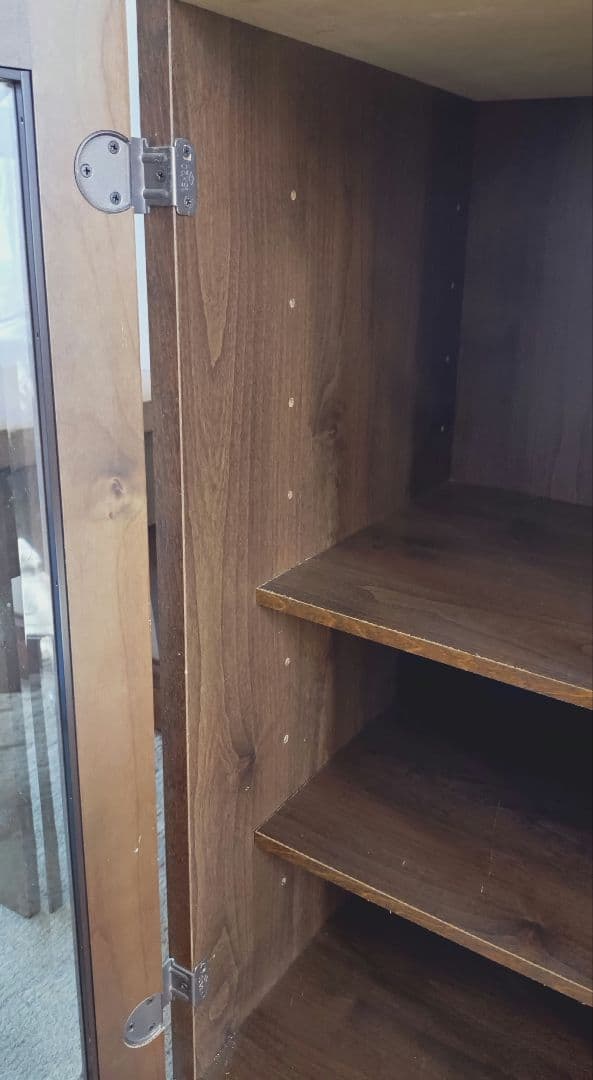 木製キャビネット ガラス扉付き 価格相談可