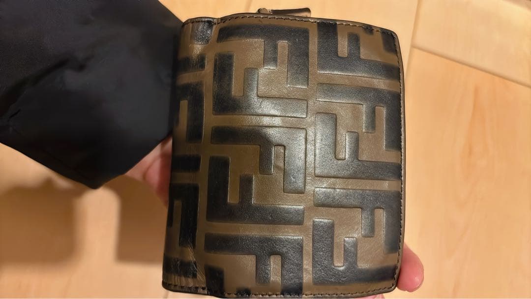 Fendi FFロゴ二つ折り財布 ブラウン/ブラック