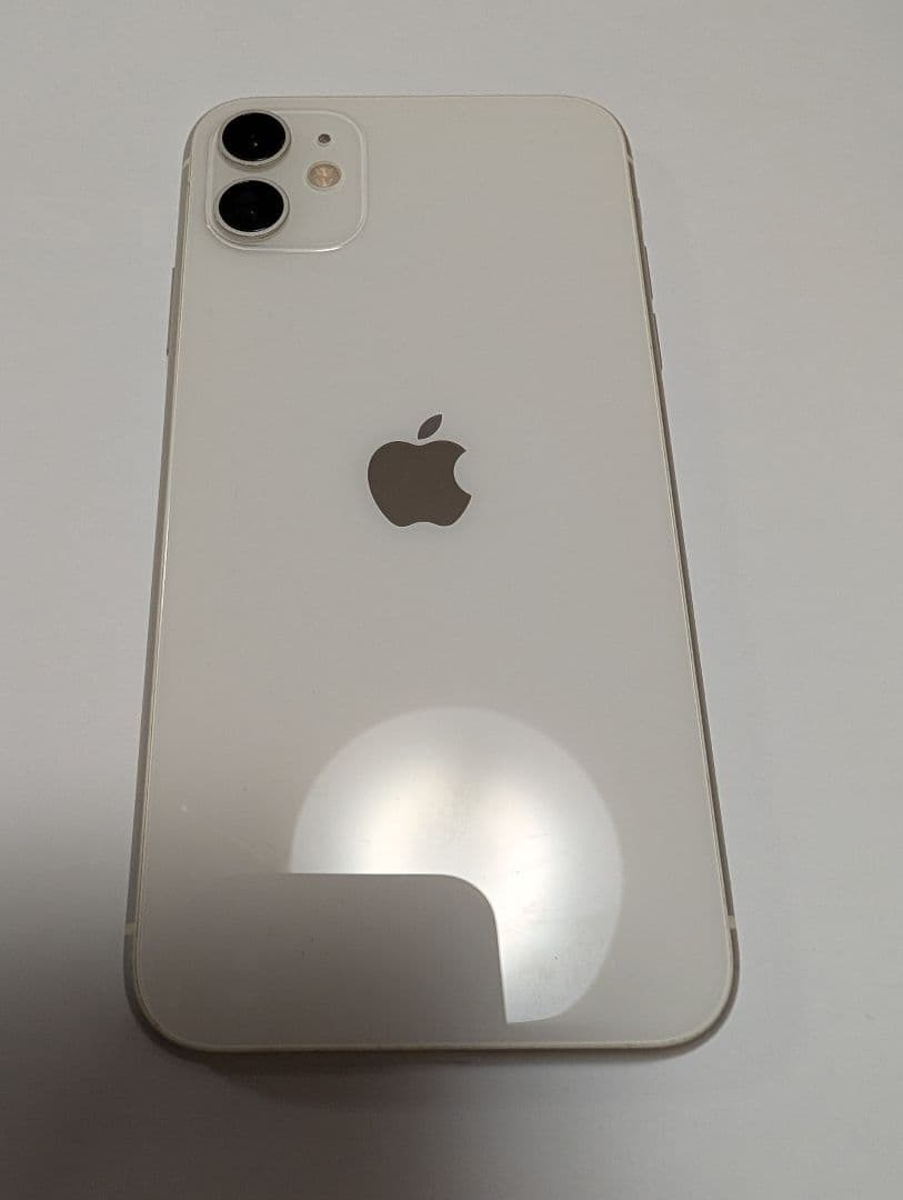 iPhone11　64GB ホワイト