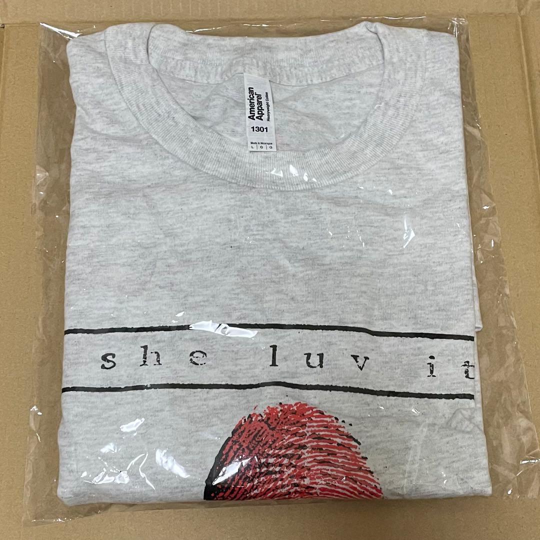 she luv it – Tシャツ