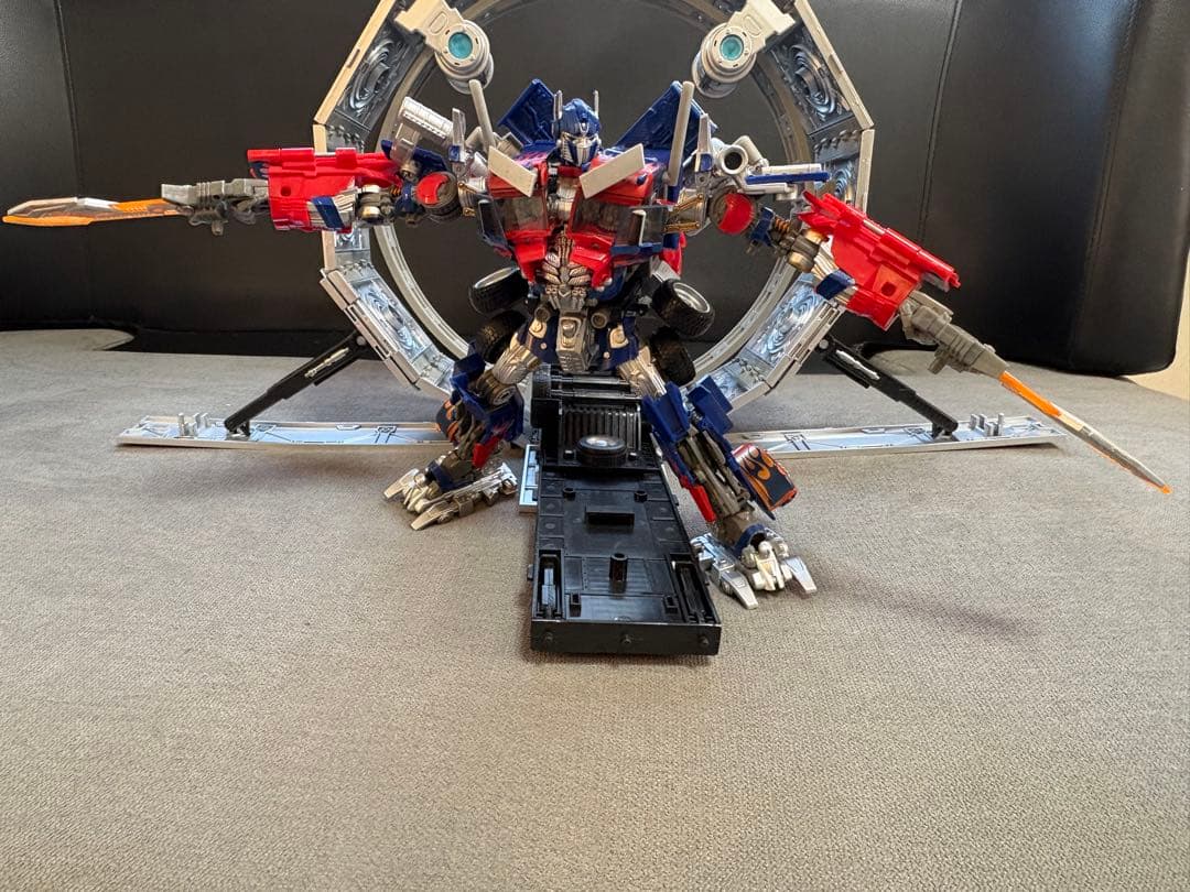 10thアニバーサリー オプティマスプライム＋専用コンテナトレーラー