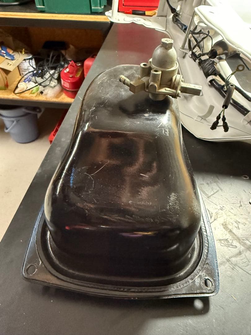 シャリー　純正タンク　新品コック　新品キャップ