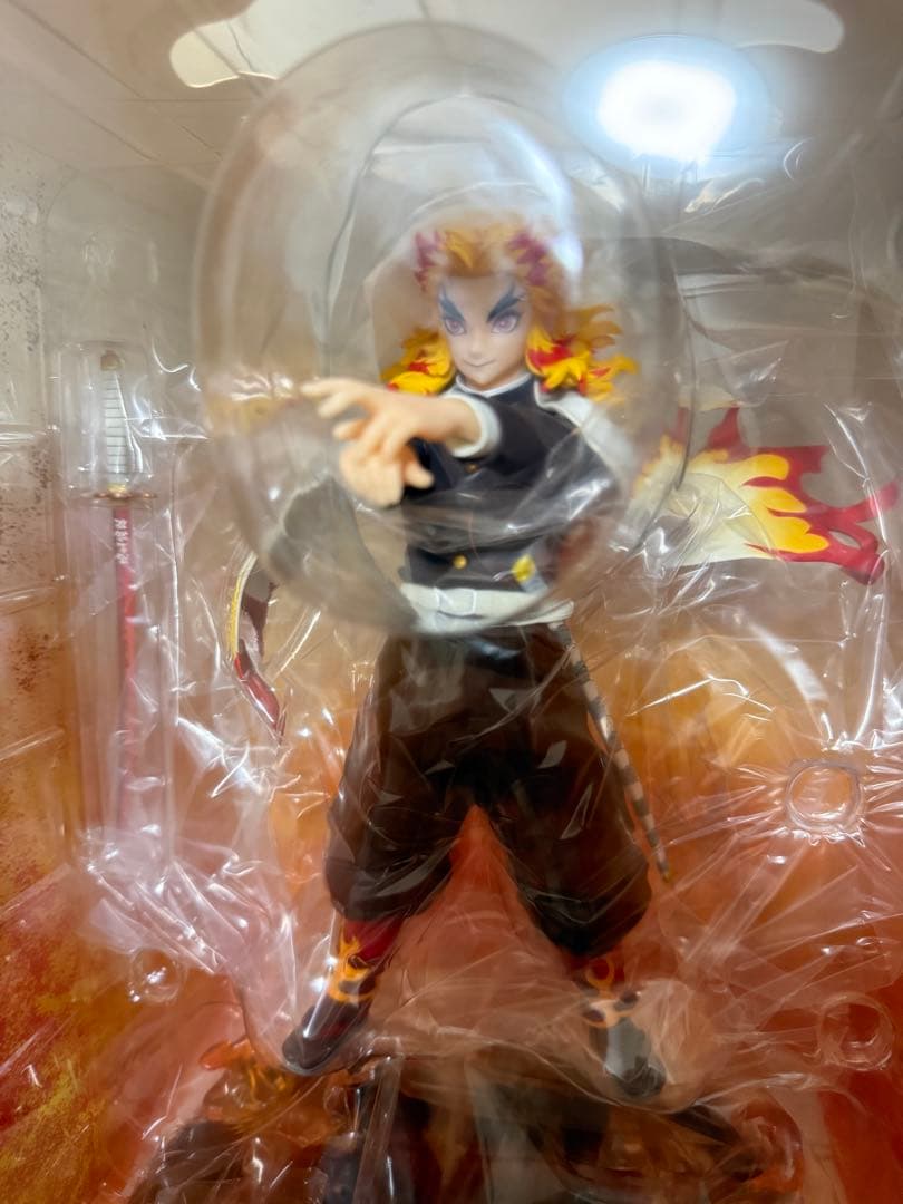 【煉獄杏寿郎】鬼滅の刃 1/8スケールフィギュア