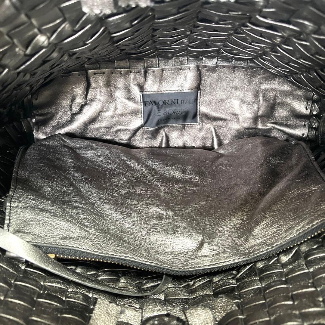 専用品FALORNI イントレチャート メタリックシルバー レザートートバッグ