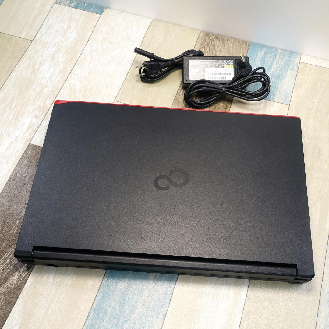 超高速大容量新品ＳＳＤ１ＴＢ搭載✨美品の２０２３年製✨１２世代ｉ５に大容量メモリ