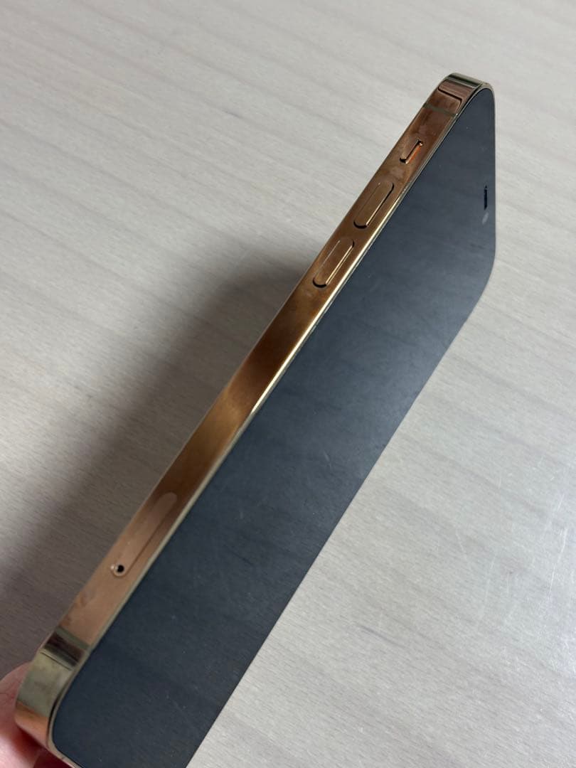 【値下げ中！】iPhone12pro本体 256G ゴールド