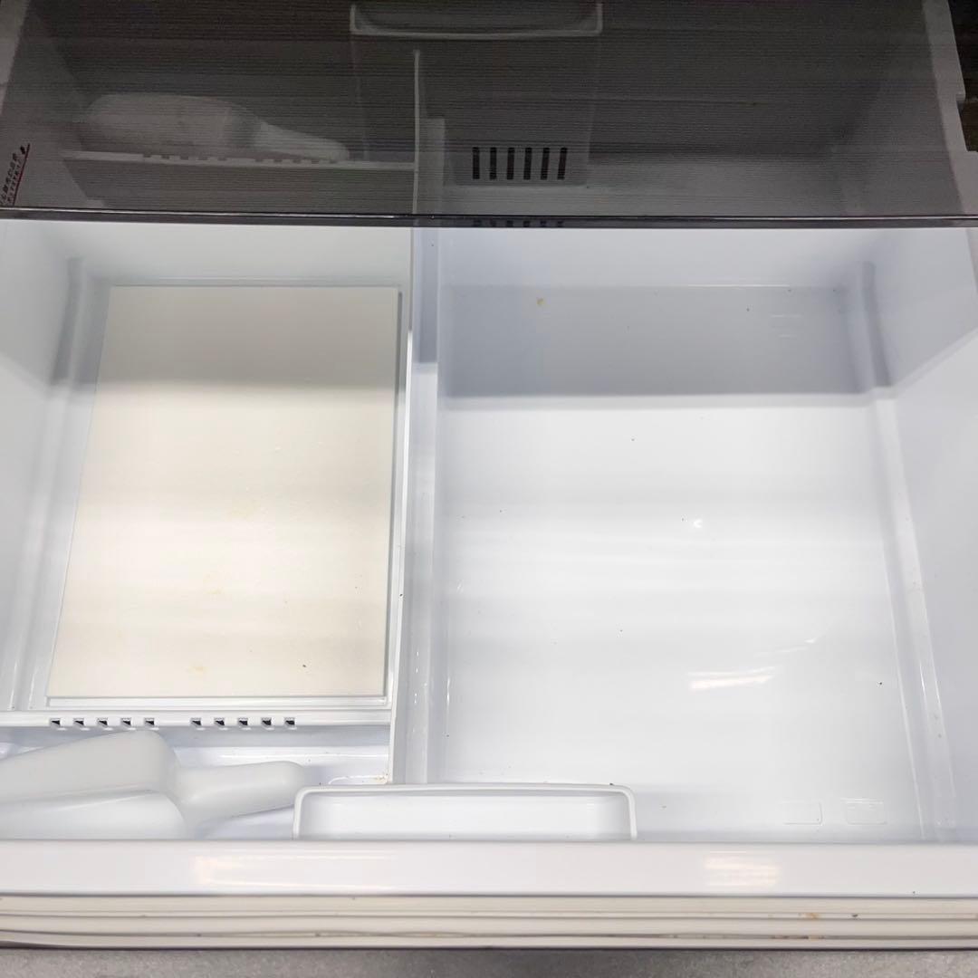 647 最新デザイン　木目調　大人気　冷蔵庫　大型　300L強　自動製氷機