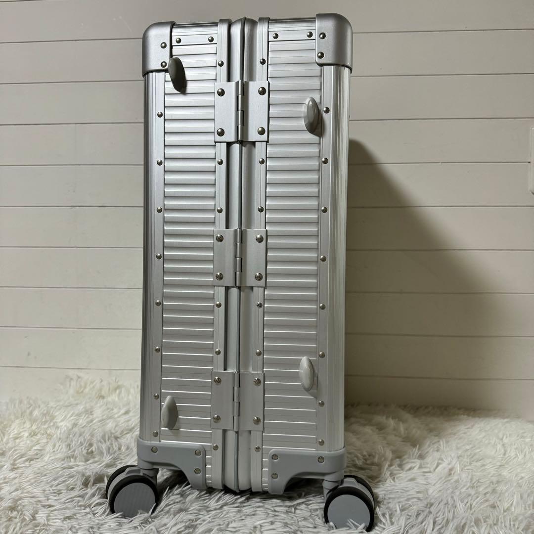 未使用級✨aucentic キャリーケース　スーツケース　アルミ　トロリーケース