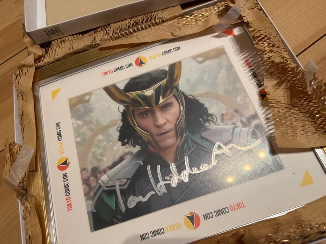 ★新品未使用（ねんどろいどのみ欠品あり）ロキ★Loki★グッズ★サイン入り額縁