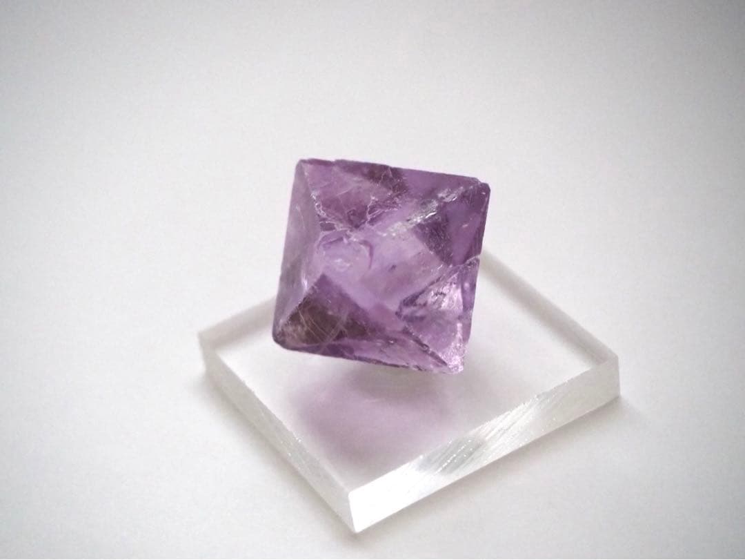 フローライト　イリノイ産　パープル　蛍石　鉱物【B-8】