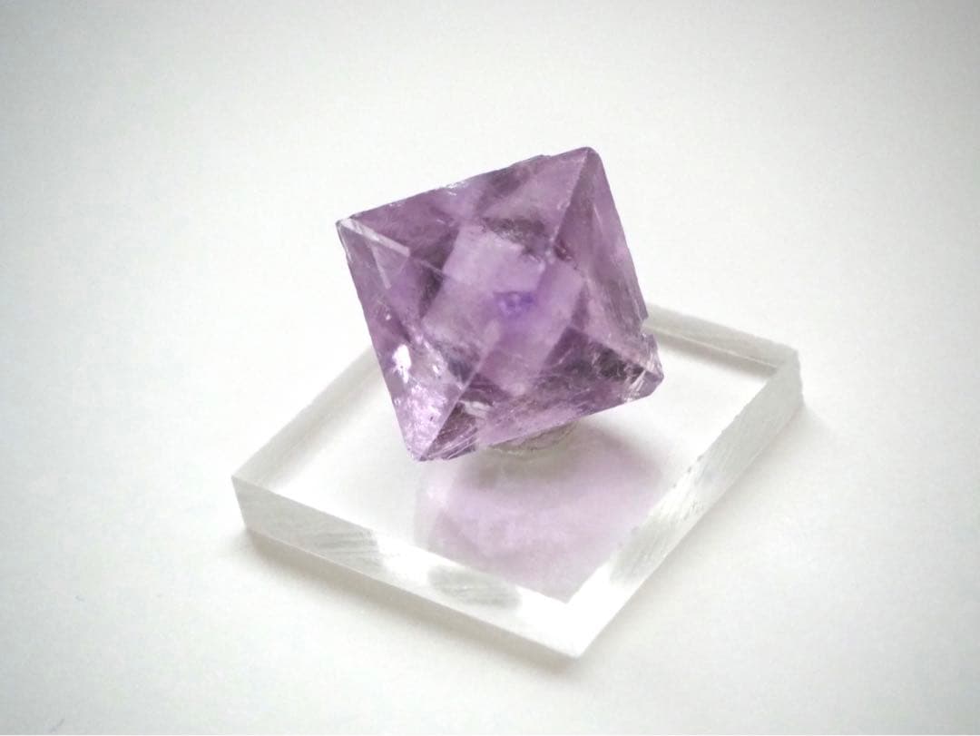 フローライト　イリノイ産　パープル　蛍石　鉱物【B-8】