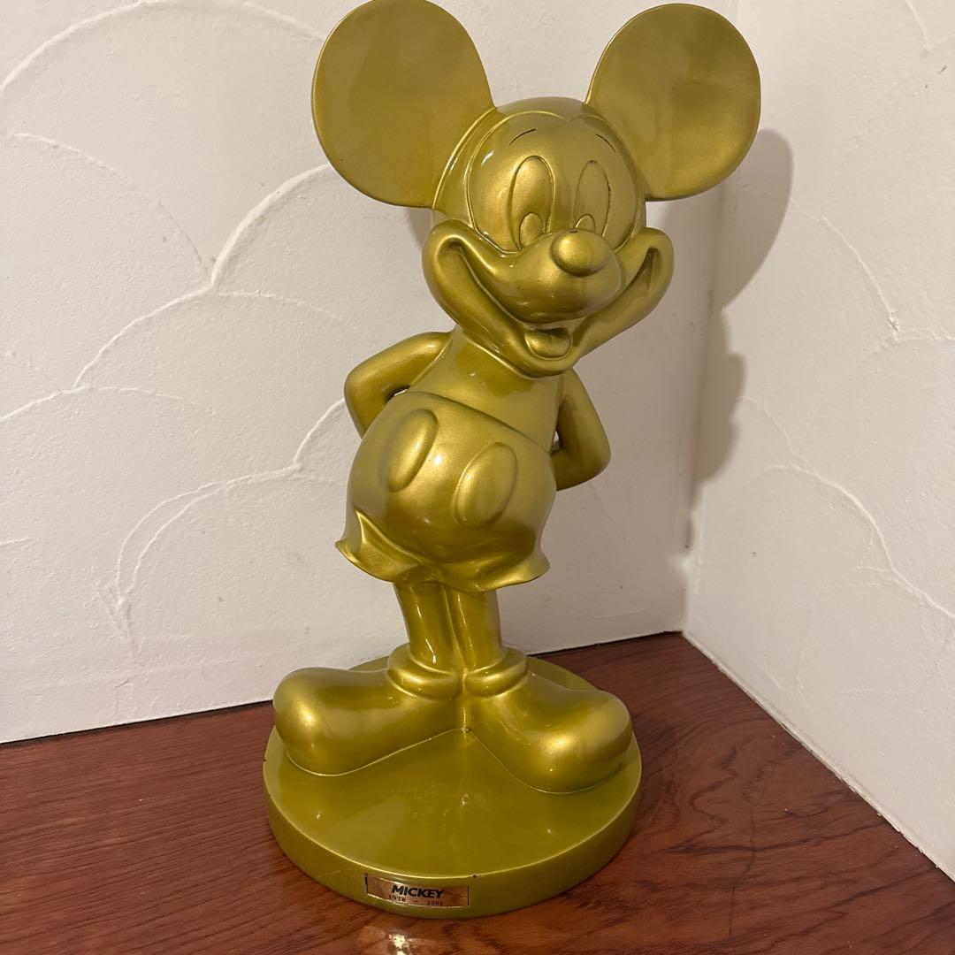ディズニー ミッキーマウス大型フィギュア　置物限定品シリアルナンバー入りホテル