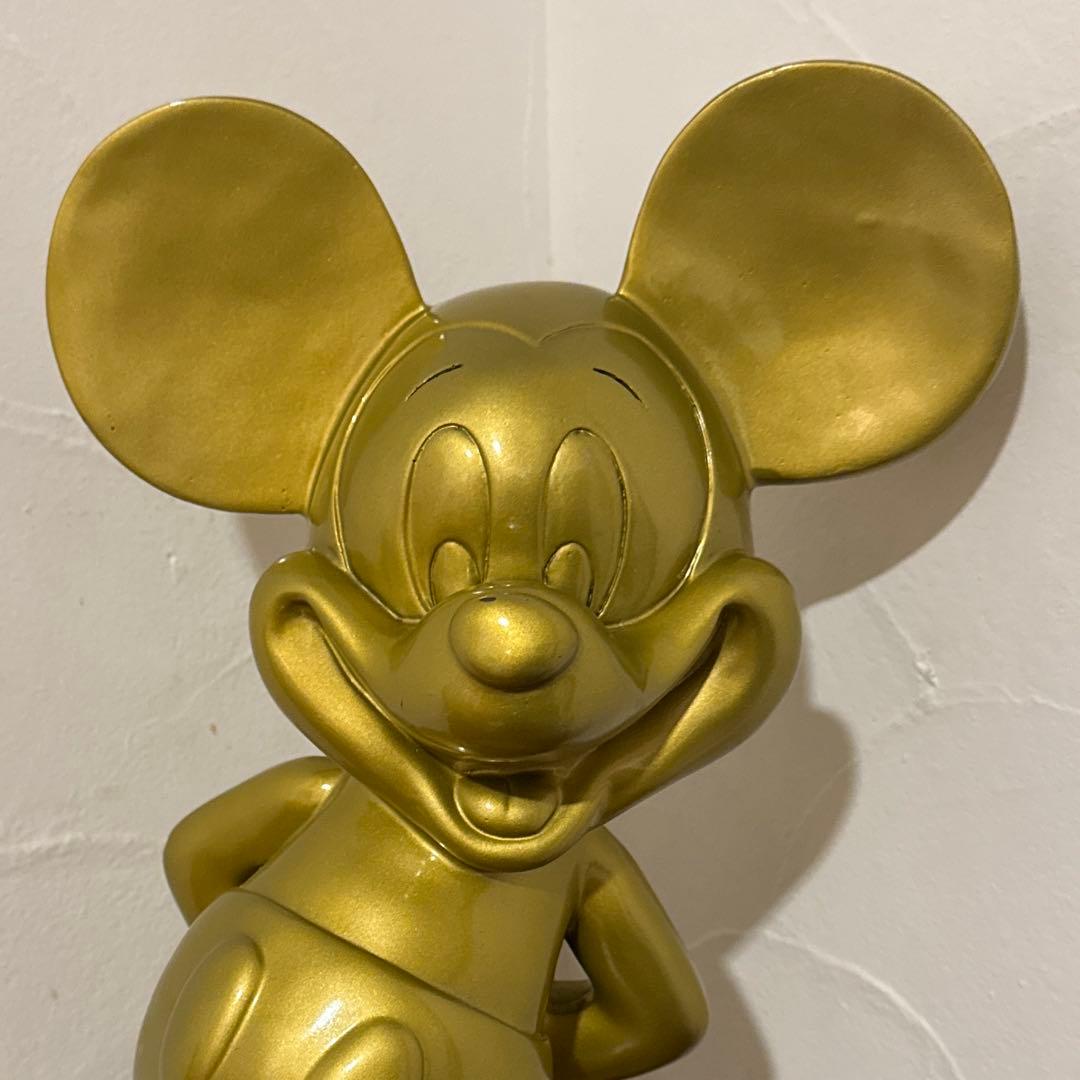 ディズニー ミッキーマウス大型フィギュア　置物限定品シリアルナンバー入りホテル
