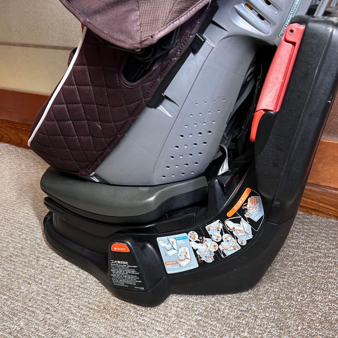 【美品】 combi コンビ ラクティアターンEG チャイルドシート