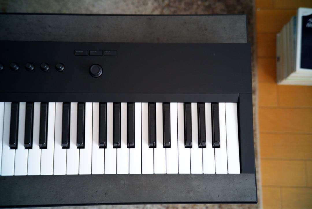 KOMPLETE KONTROL A61 MIDIキーボード未使用